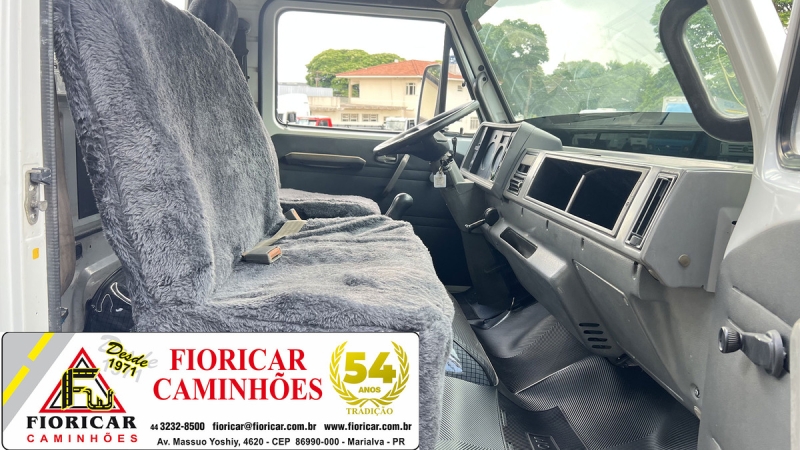 VOLKSWAGEN 8-140 2p (diesel)