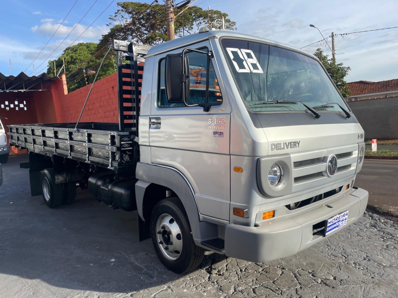 VOLKSWAGEN 8-150 E Delivery 2p (diesel)