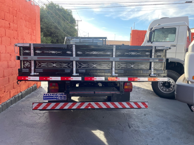 VOLKSWAGEN 8-150 E Delivery 2p (diesel)