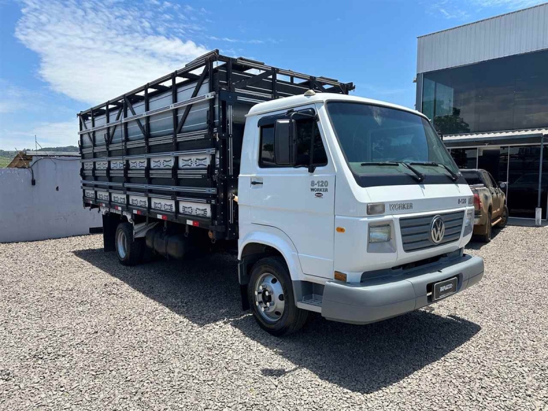VOLKSWAGEN 8-150 E Delivery 2p (diesel)