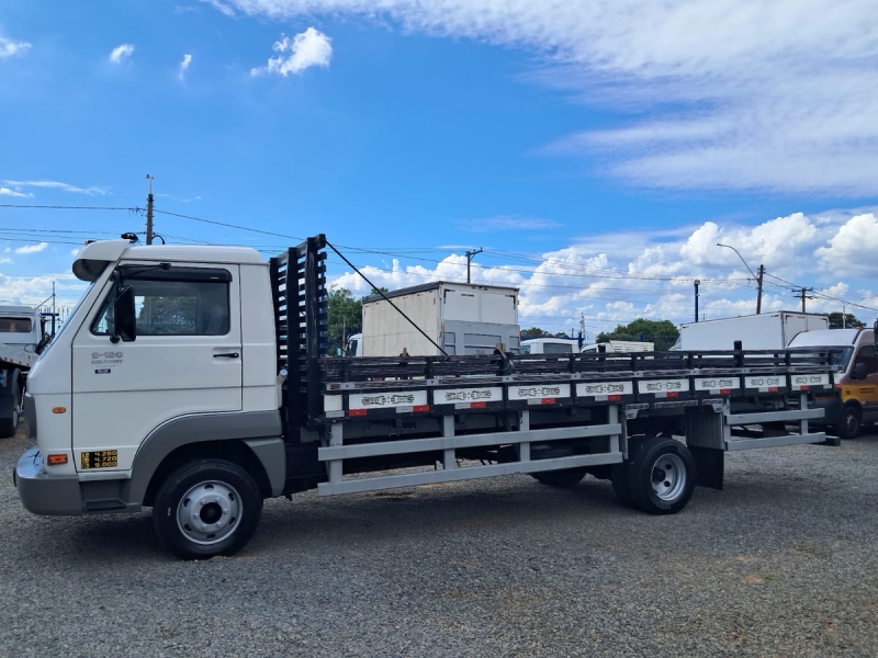 VOLKSWAGEN 9-150 E Delivery 2p (diesel)