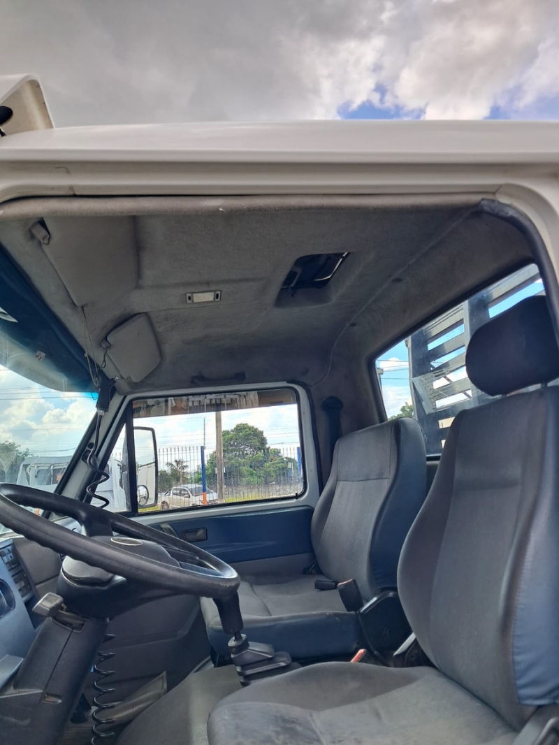 VOLKSWAGEN 9-150 E Delivery 2p (diesel)