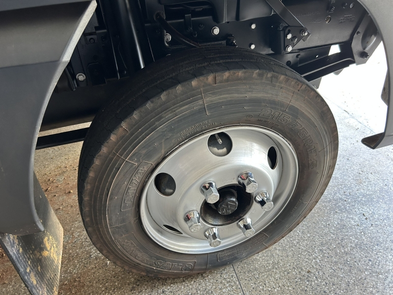 VOLKSWAGEN 8-150 E Delivery 2p (diesel)