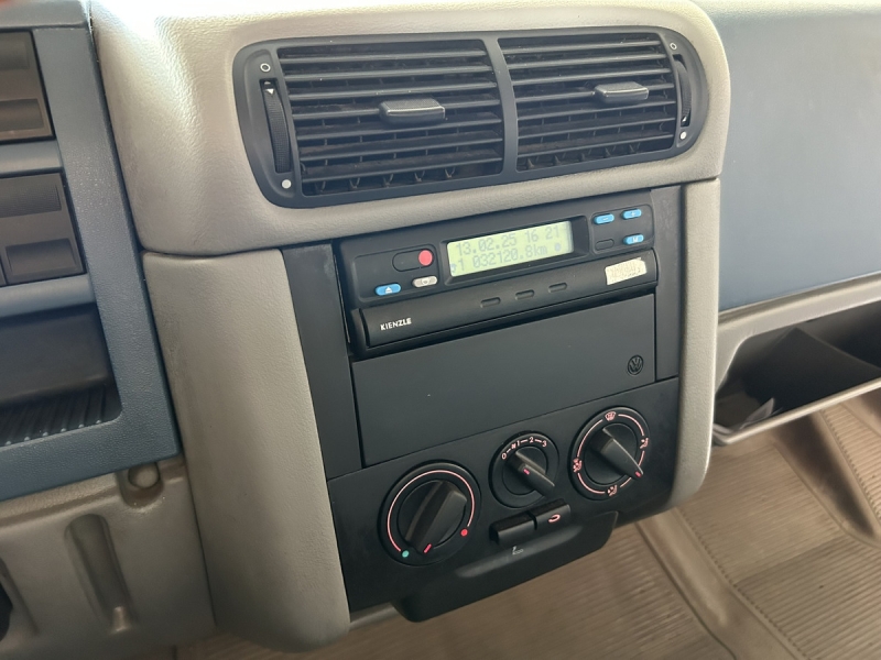 VOLKSWAGEN 8-150 E Delivery 2p (diesel)