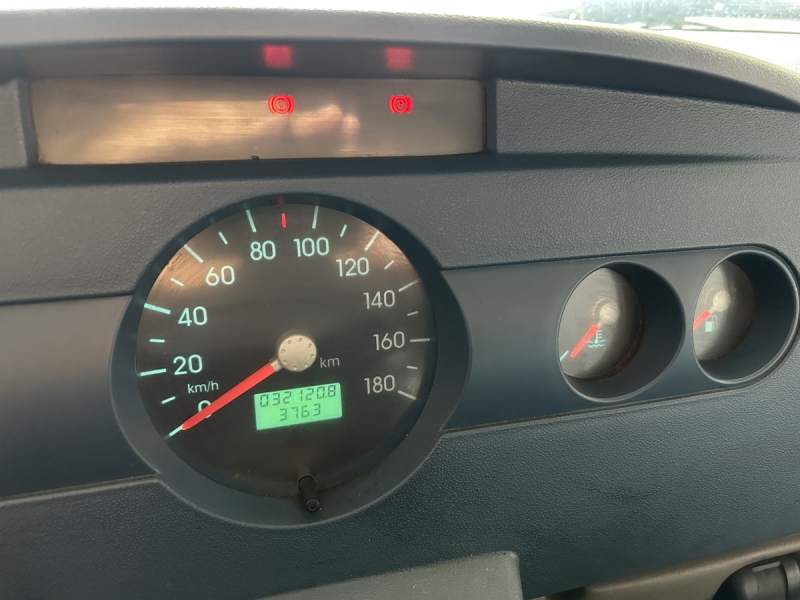 VOLKSWAGEN 8-150 E Delivery 2p (diesel)