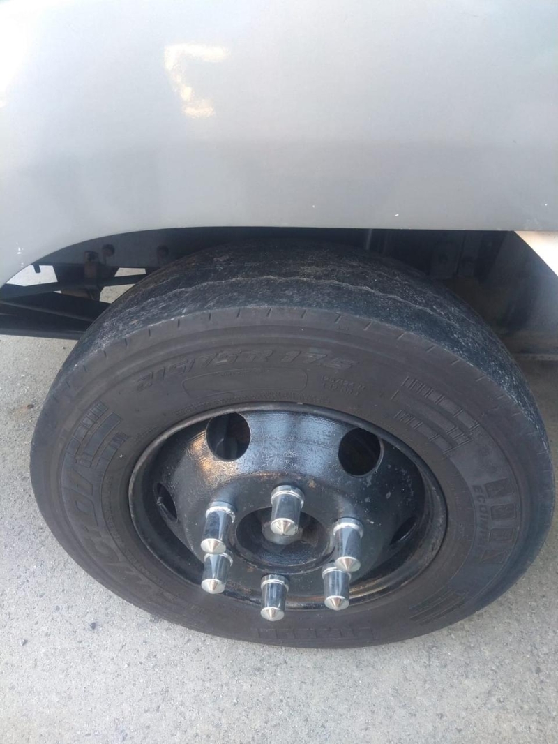 VOLKSWAGEN 5-140 E Delivery 2p (diesel)