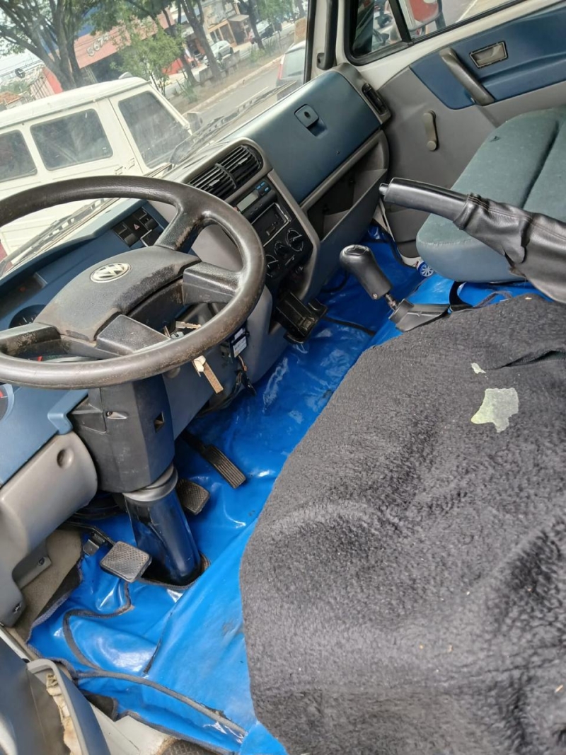 VOLKSWAGEN 5-140 E Delivery 2p (diesel)