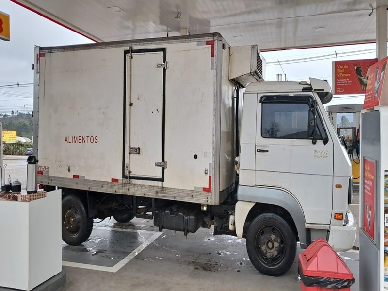 VOLKSWAGEN 5-140 E Delivery 2p (diesel)