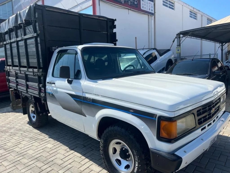 GM - Chevrolet D-20 S / Luxe 3.9/4.0 T.Diesel