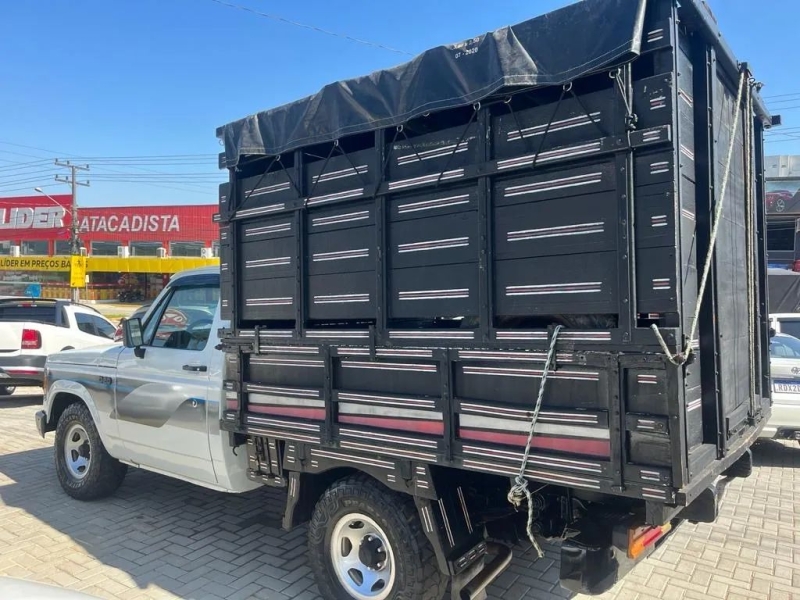 GM - Chevrolet D-20 S / Luxe 3.9/4.0 T.Diesel