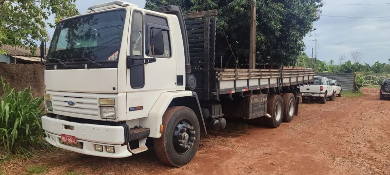 FORD CARGO 1415 3-Eixos 2p (diesel)