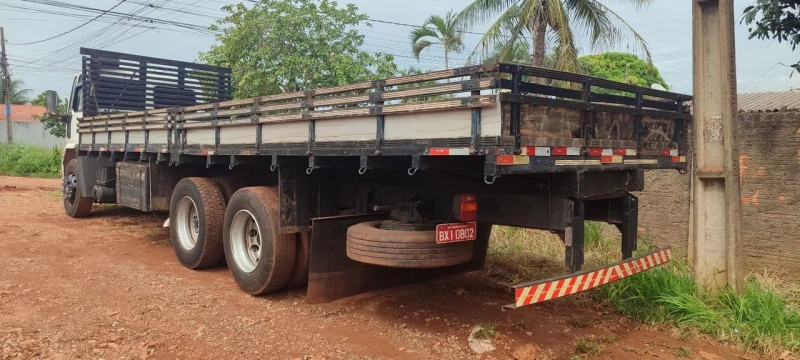 FORD CARGO 1415 3-Eixos 2p (diesel)