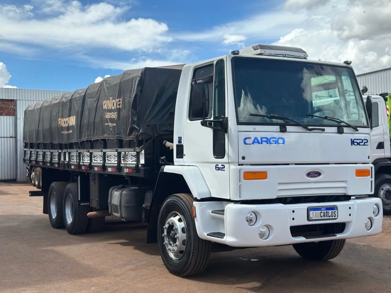 FORD CARGO 1622 T 3-Eixos 2p (diesel)