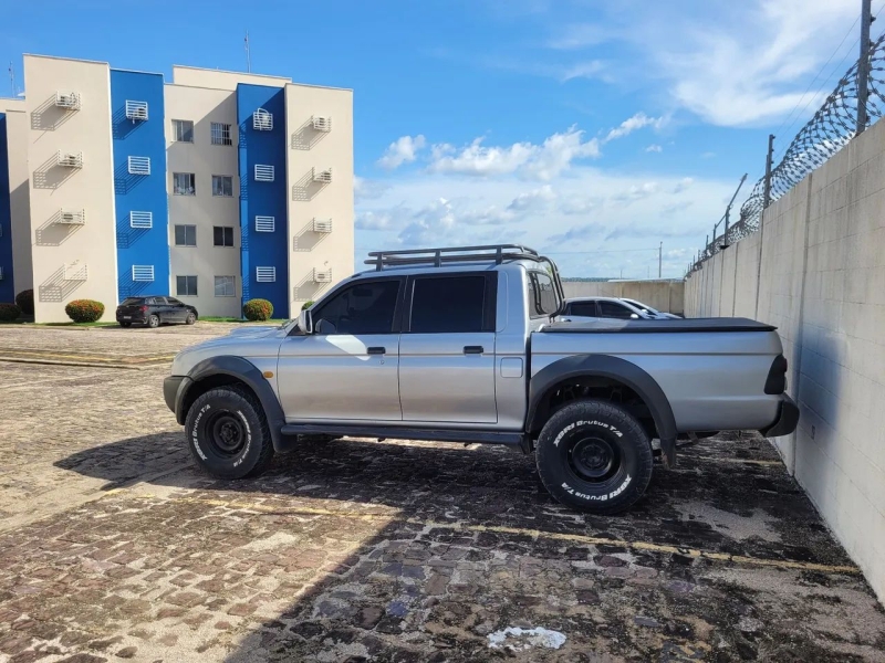 Mitsubishi L200 Savana 2.5 4x4 121cv CD DTI  Dies.