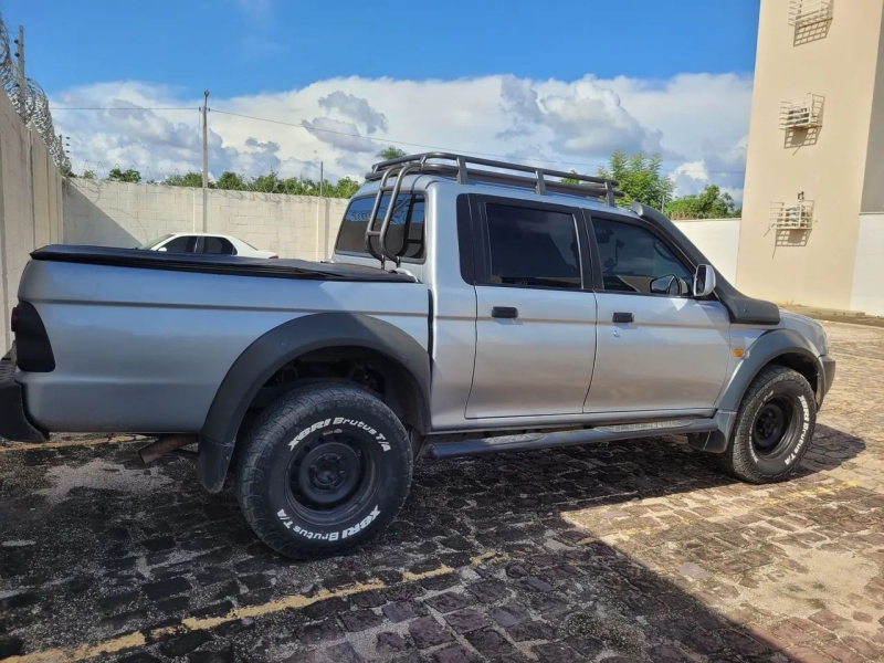 Mitsubishi L200 Savana 2.5 4x4 121cv CD DTI  Dies.