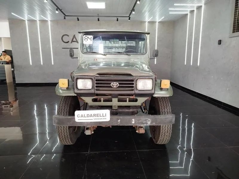 Toyota Band.Picape CD 4p Chassi Longo Diesel