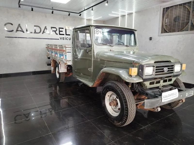 Toyota Band.Picape CD 4p Chassi Longo Diesel