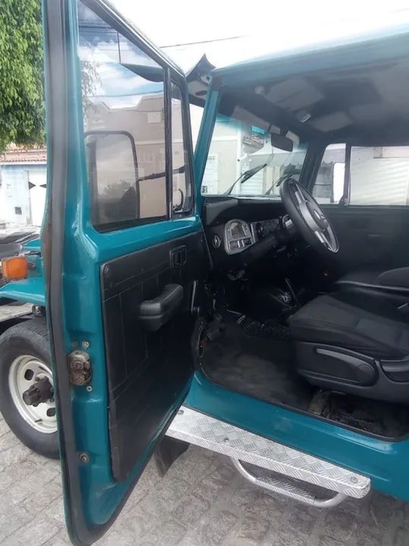 Toyota Band.Jipe Cap.de Aço Chas. Longo Diesel