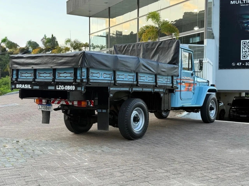 Toyota Band.Picape Chassi Longo Diesel