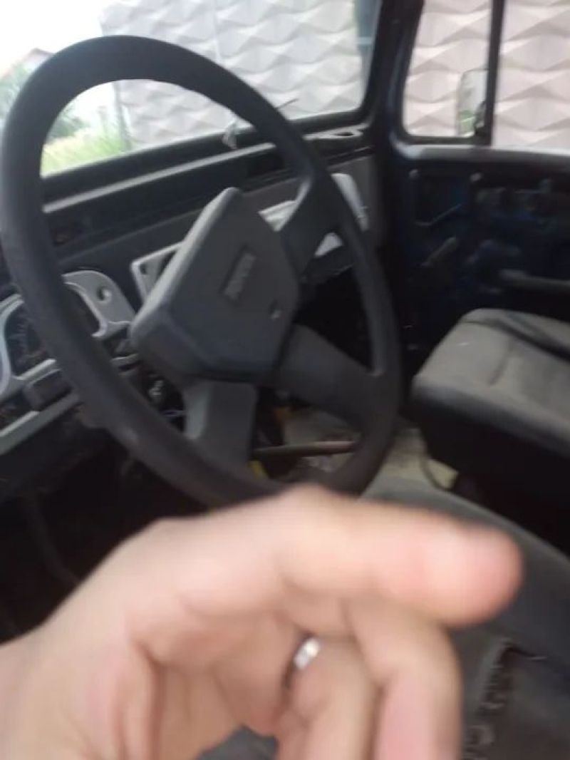 Toyota Band.Jipe Cap.de Aço Chas. Curto Diesel