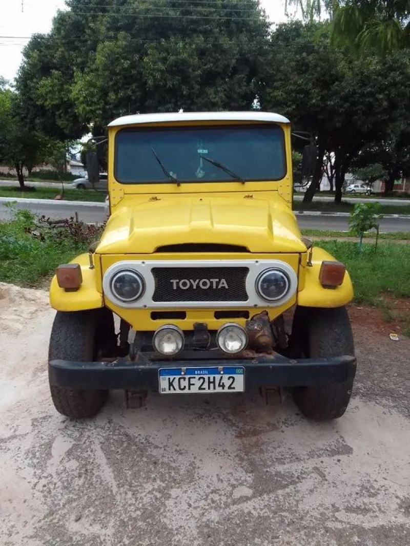 Toyota Band.Jipe Cap.de Aço Chas. Curto Diesel