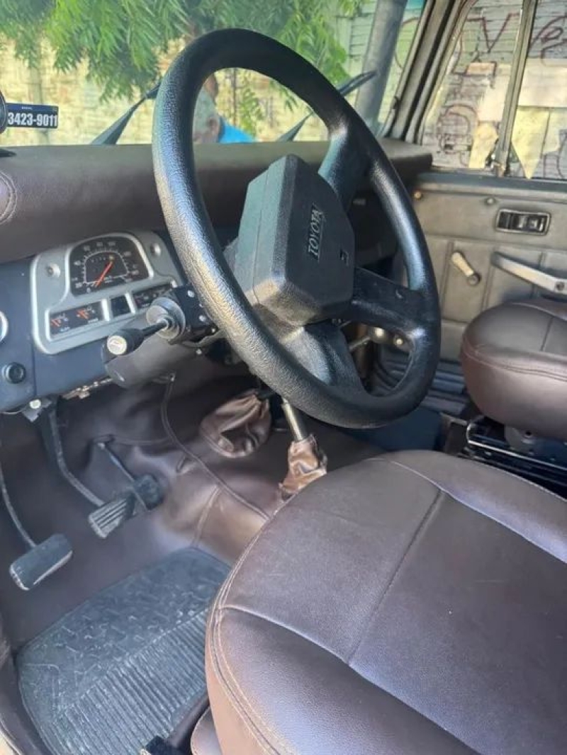 Toyota Band.Jipe Cap.de Aço Chas. Curto Diesel
