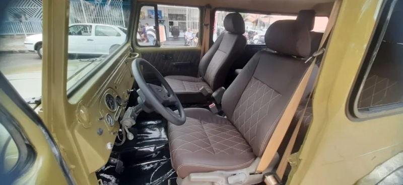 Toyota Band.Jipe Cap.de Aço Chas. Longo Diesel