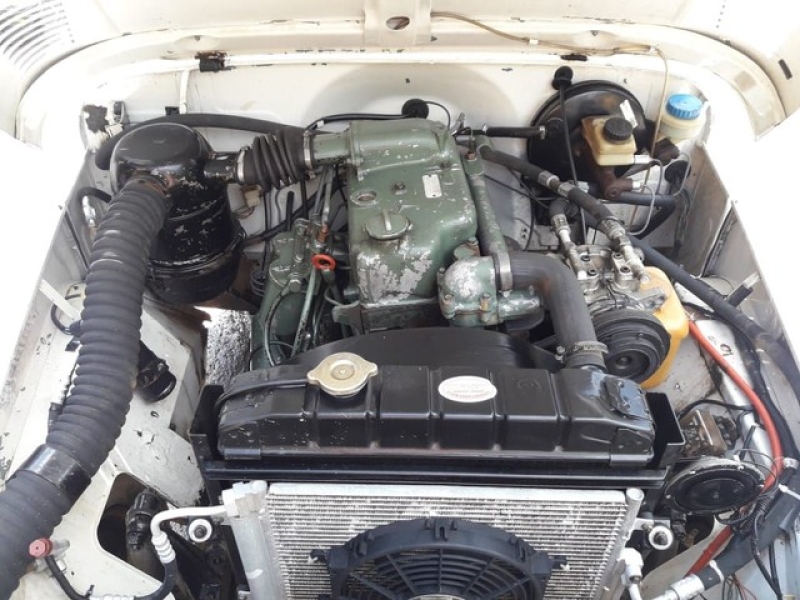 Toyota Band.Jipe Cap.de Aço Chas. Curto Diesel