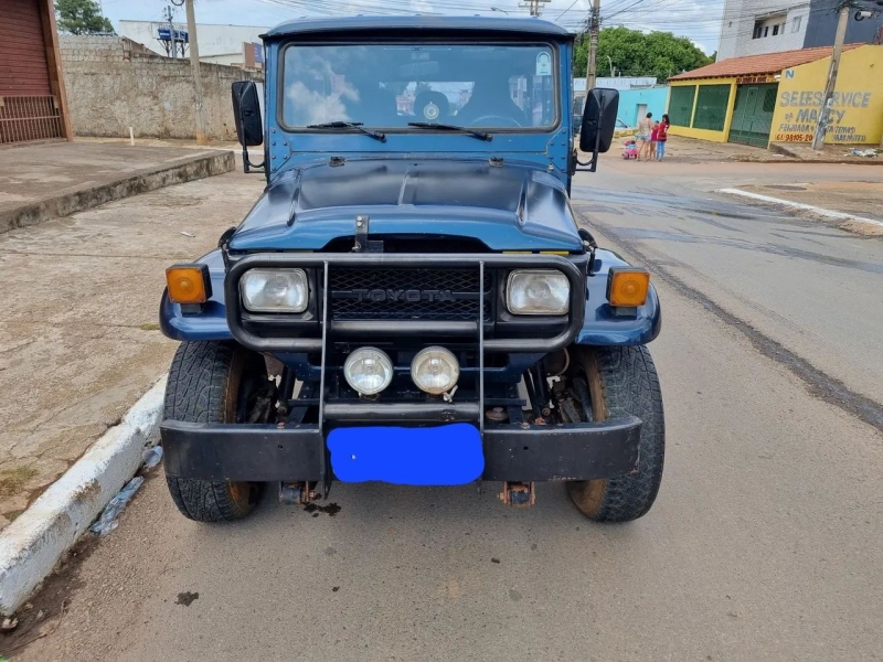Toyota Band.Jipe Cap.de Aço Chas. Longo Diesel