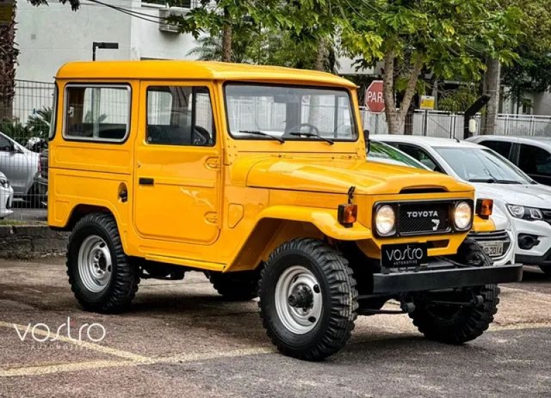 Toyota Band.Jipe Cap.de Aço Chas. Curto Diesel