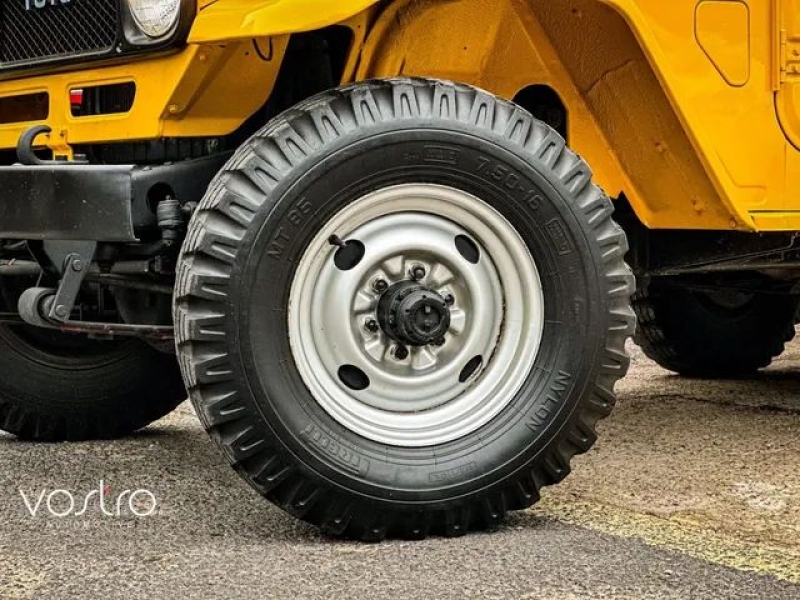 Toyota Band.Jipe Cap.de Aço Chas. Curto Diesel