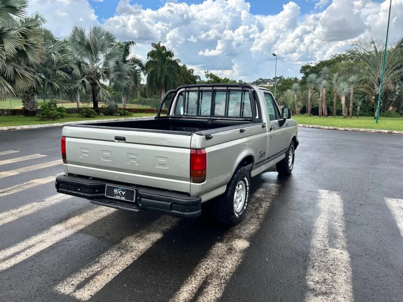Ford F-1000 S. S. Diesel / S.S. Diesel Turbo