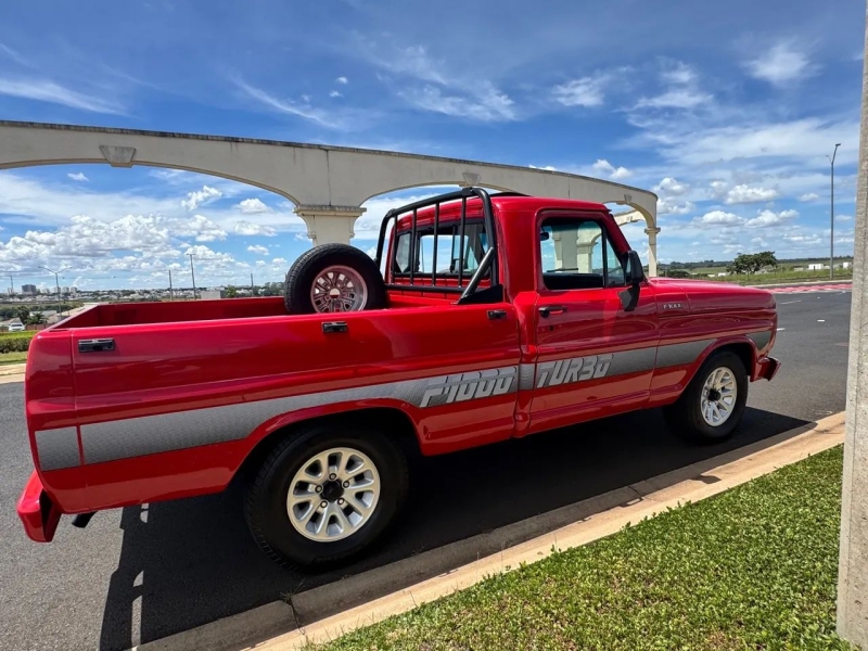 Ford F-1000 S. S. Diesel / S.S. Diesel Turbo