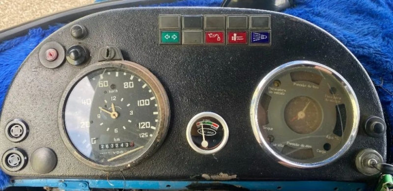 MERCEDES-BENZ 1111 3 eixos