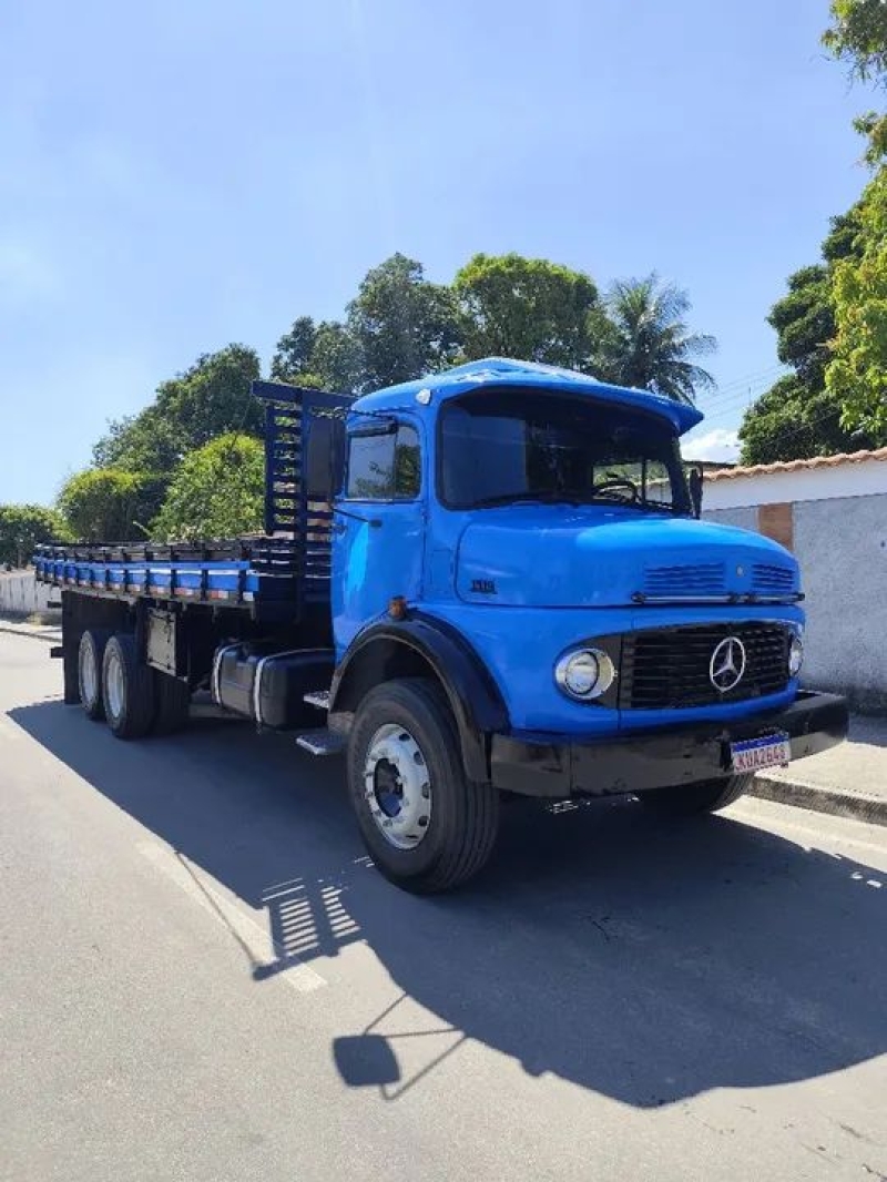MERCEDES-BENZ L-1519 3-Eixos 2p (diesel)