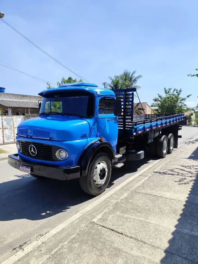 MERCEDES-BENZ L-1519 3-Eixos 2p (diesel)