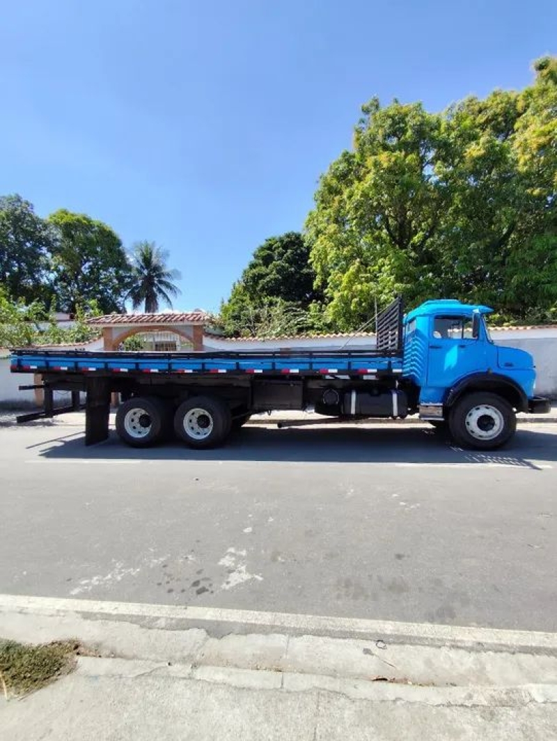 MERCEDES-BENZ L-1519 3-Eixos 2p (diesel)