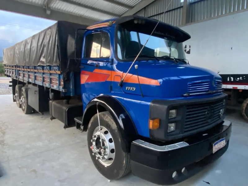 MERCEDES-BENZ L-1113 3-Eixos 2p (diesel)