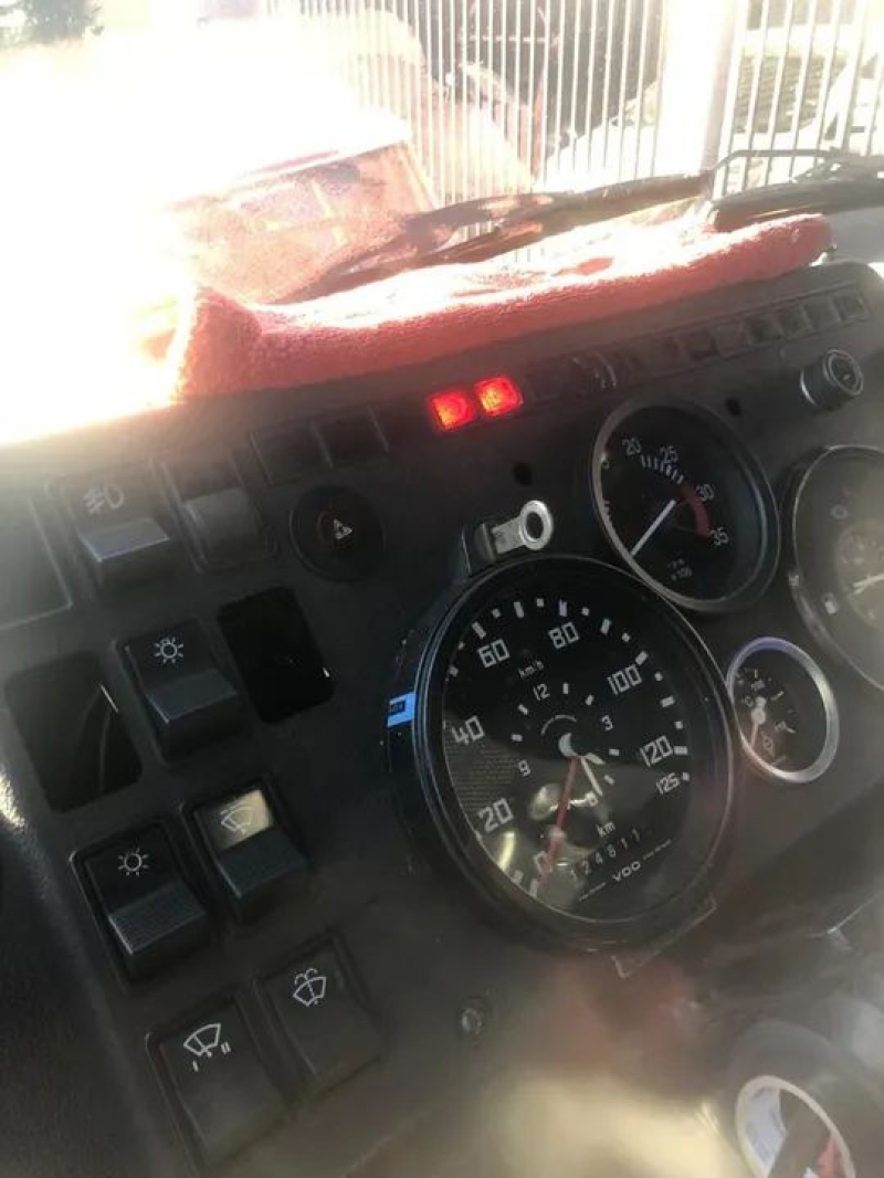 MERCEDES-BENZ L-1113 3-Eixos 2p (diesel)