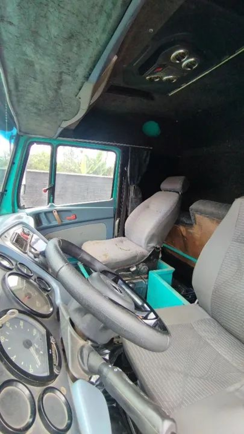 MERCEDES-BENZ L-1620 3-Eixos 2p (diesel)