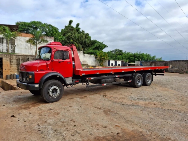 MERCEDES-BENZ L-1513 3-Eixos 2p (diesel)