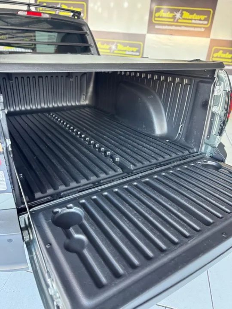 VW - VolksWagen Saveiro Trendline 1.6 T.Flex 8V
