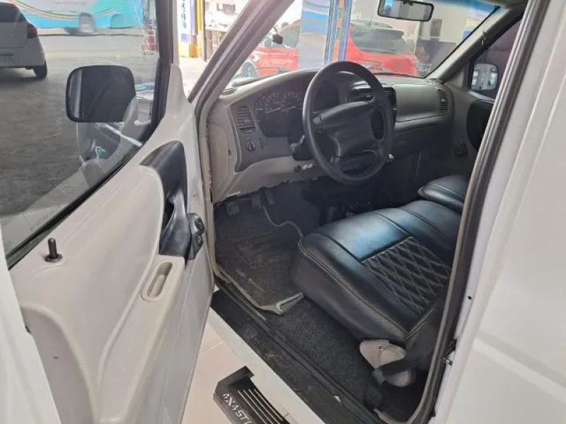 Ford Ranger 2.5 4x2 TB Diesel