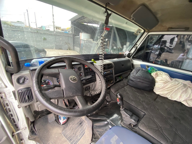 VOLKSWAGEN 24-220/24-220 Worker T 3-Eixos 2p (die.)