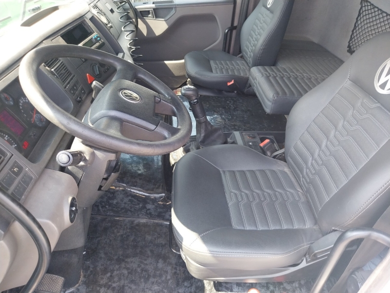 VOLKSWAGEN 19-330 E Constellation 2p (diesel)(E5)