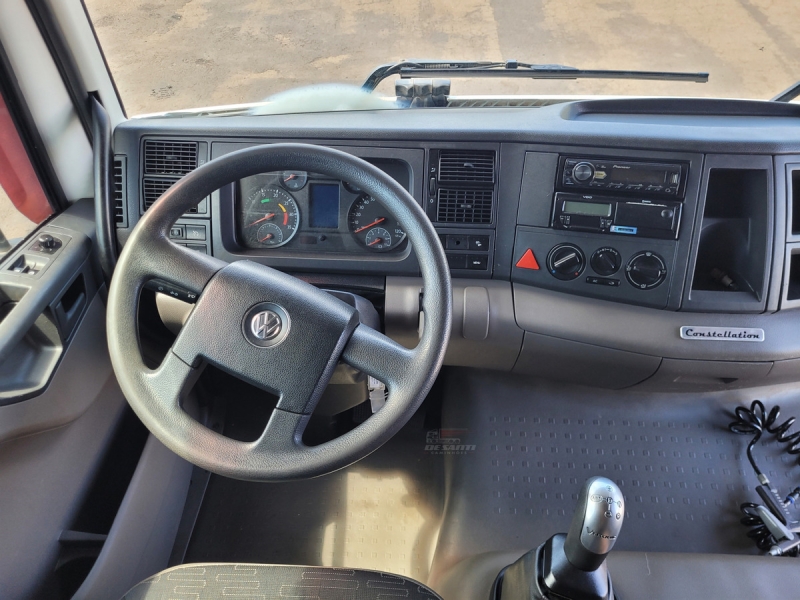 VOLKSWAGEN 24-280 E Constel. 6x2 2p (diesel)(E5)