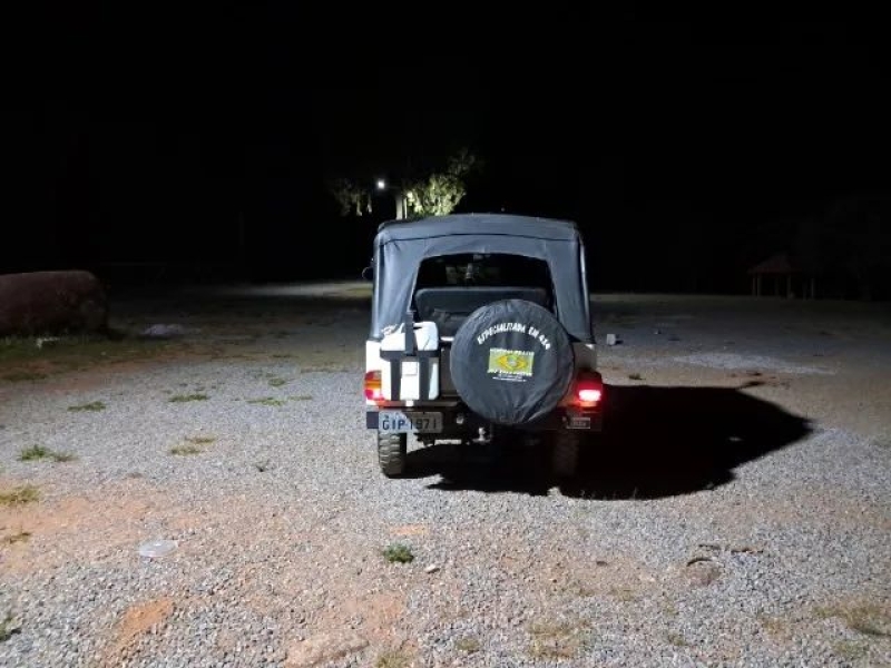 Willys Jeep 2.6 6 cil. 2P Gasolina