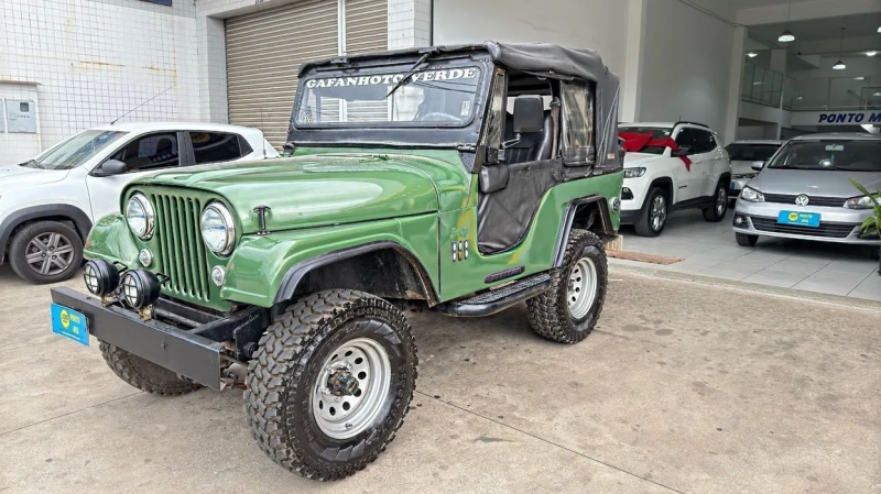 Willys Jeep 2.6 6 cil. 2P Gasolina
