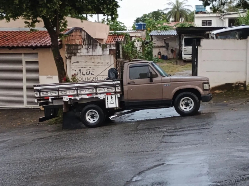 GM - Chevrolet D-20 S / Luxe 3.9/4.0 Diesel