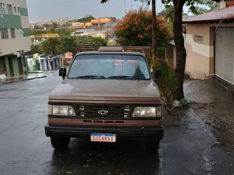 GM - Chevrolet D-20 S / Luxe 3.9/4.0 Diesel